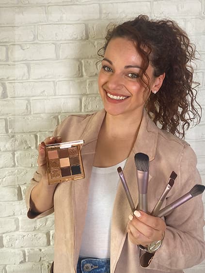 Ivanela Bratoeva-Behar - Artists.IvanelaBratoeva.imgAlt