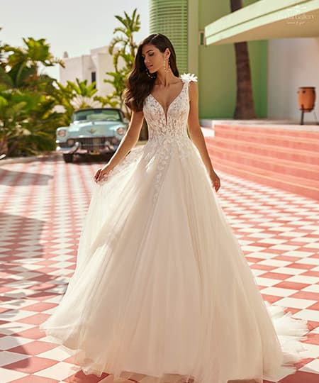 Булчинска рокля от Bridal Gallery | Сватбени рокли от BridalGallery.bg