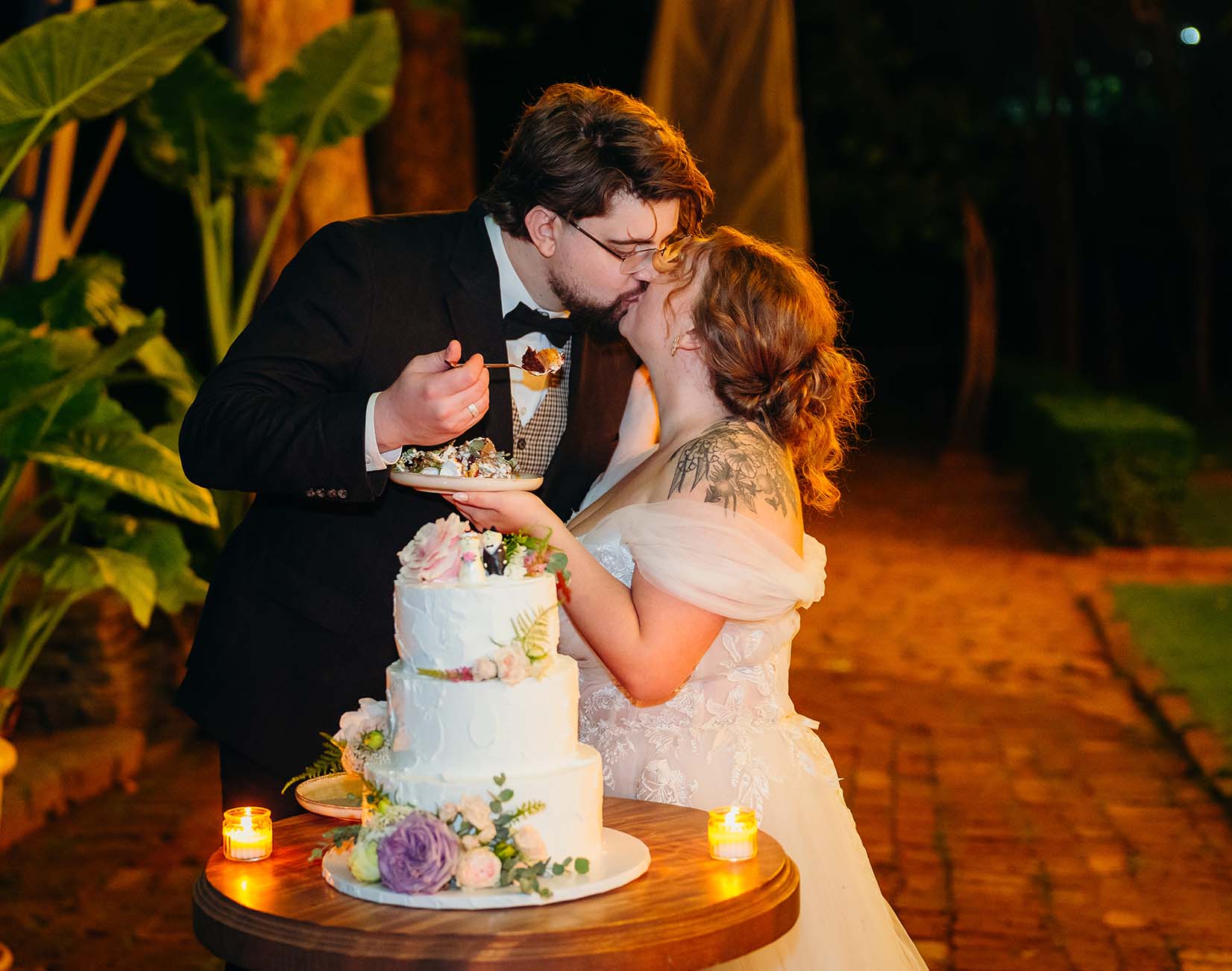 Сватбата на Тони (10) - Сватбена галерия на Ivylu.bg