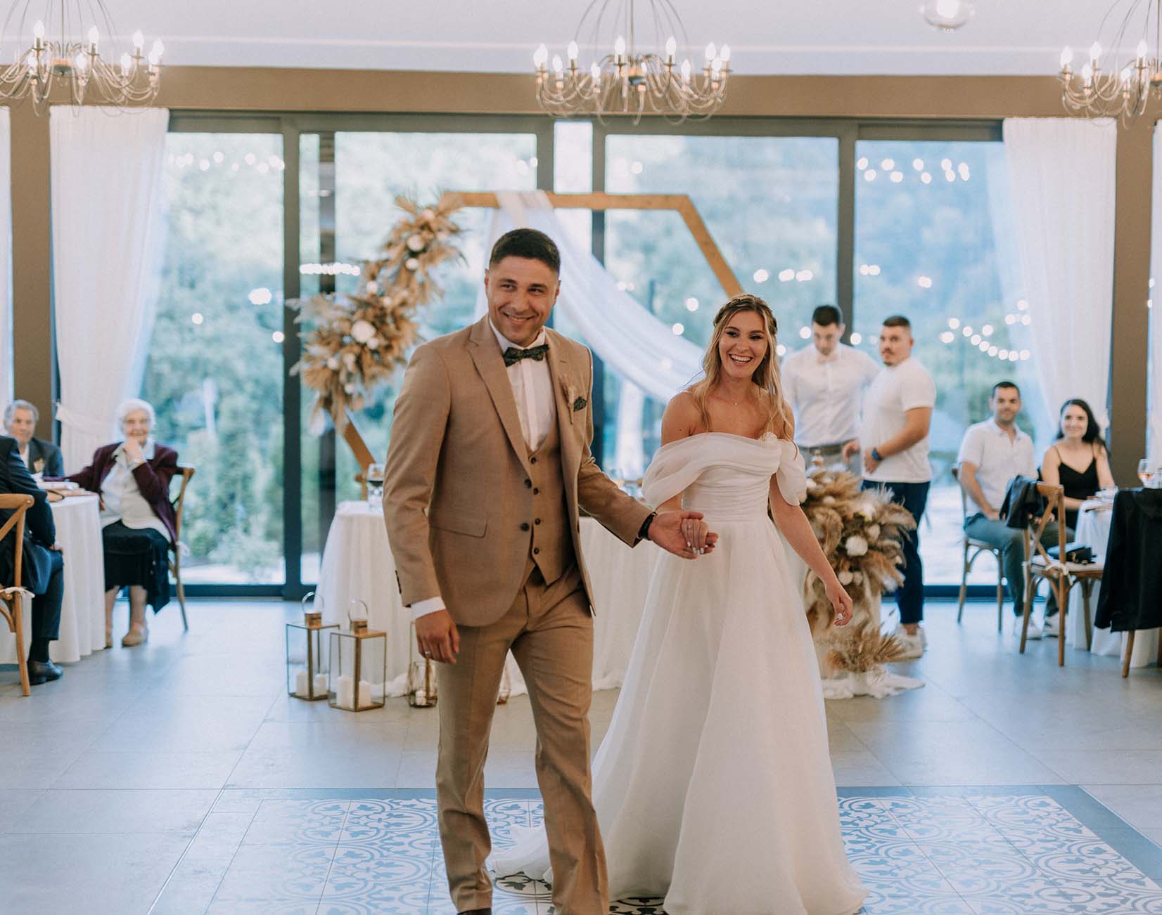 Сватбата на Йоанна и Иван (8) - Сватбена галерия на Ivylu.bg