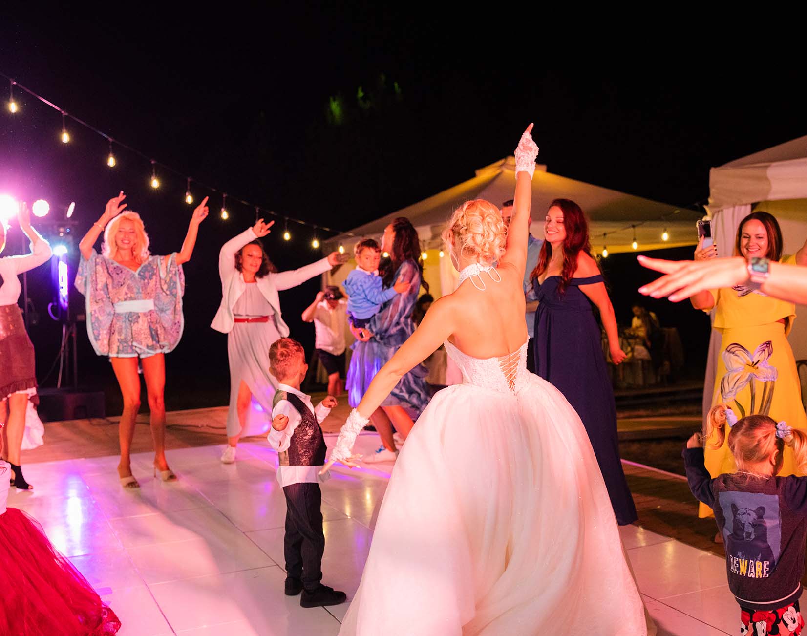 Сватбата на Ади и Асен (16) - Сватбена галерия на Ivylu.bg