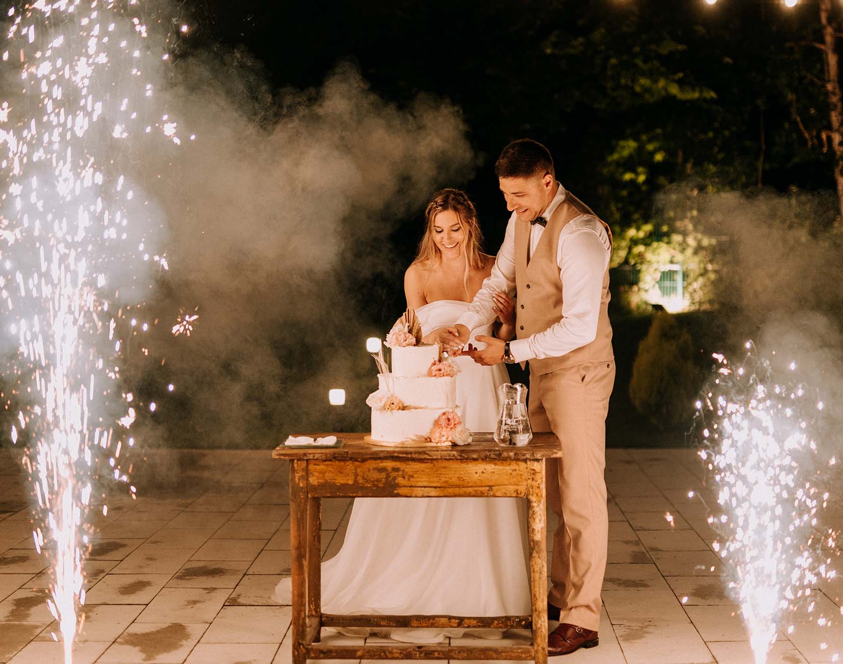 Сватбата на Йоанна и Иван (11) - Сватбена галерия на Ivylu.bg