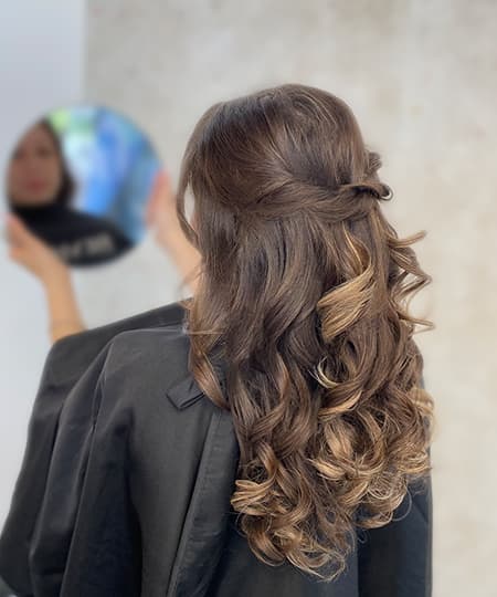Bridal Hairstyle - Half-up with romantic curls - 1115