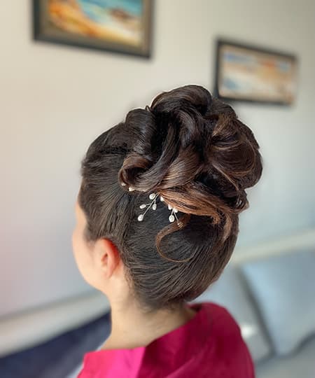Bridal Hairstyle - High romantic bun - 1137
