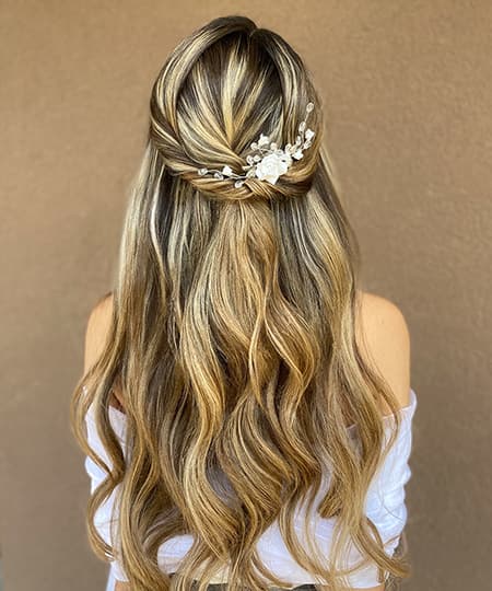 Bridal Hairstyle - Wavy Half-up - 1143