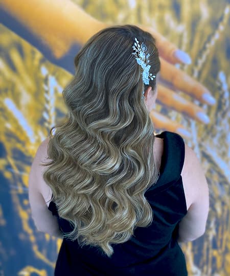 Bridal Hairstyle - Side-swept with soft waves - 1145