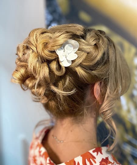Bridal Hairstyle - High romantic bun - 1148
