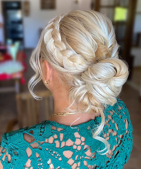Bridal Hairstyle - Low classic bun with a braid - 1159