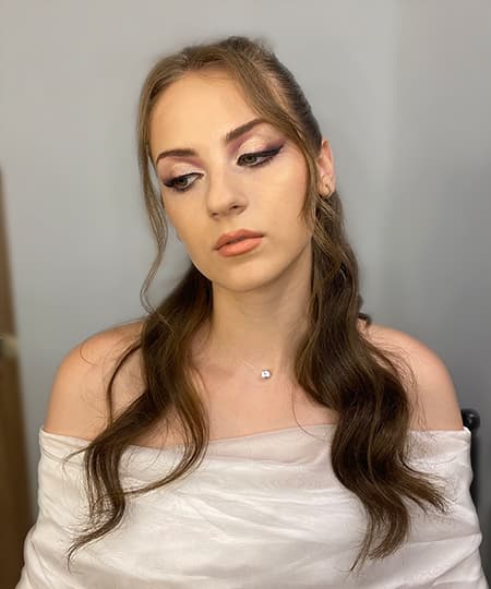 Bridal Makeup - Feminine glow - 2115